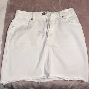 White denim skirt